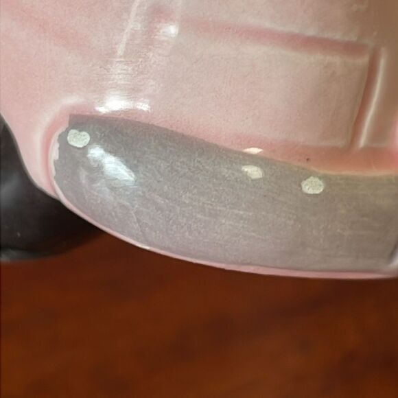 Vintage Vandor Hand Painted Ceramic Pink Cadillac Salt Or Pepper Shaker - Picture 13 of 13